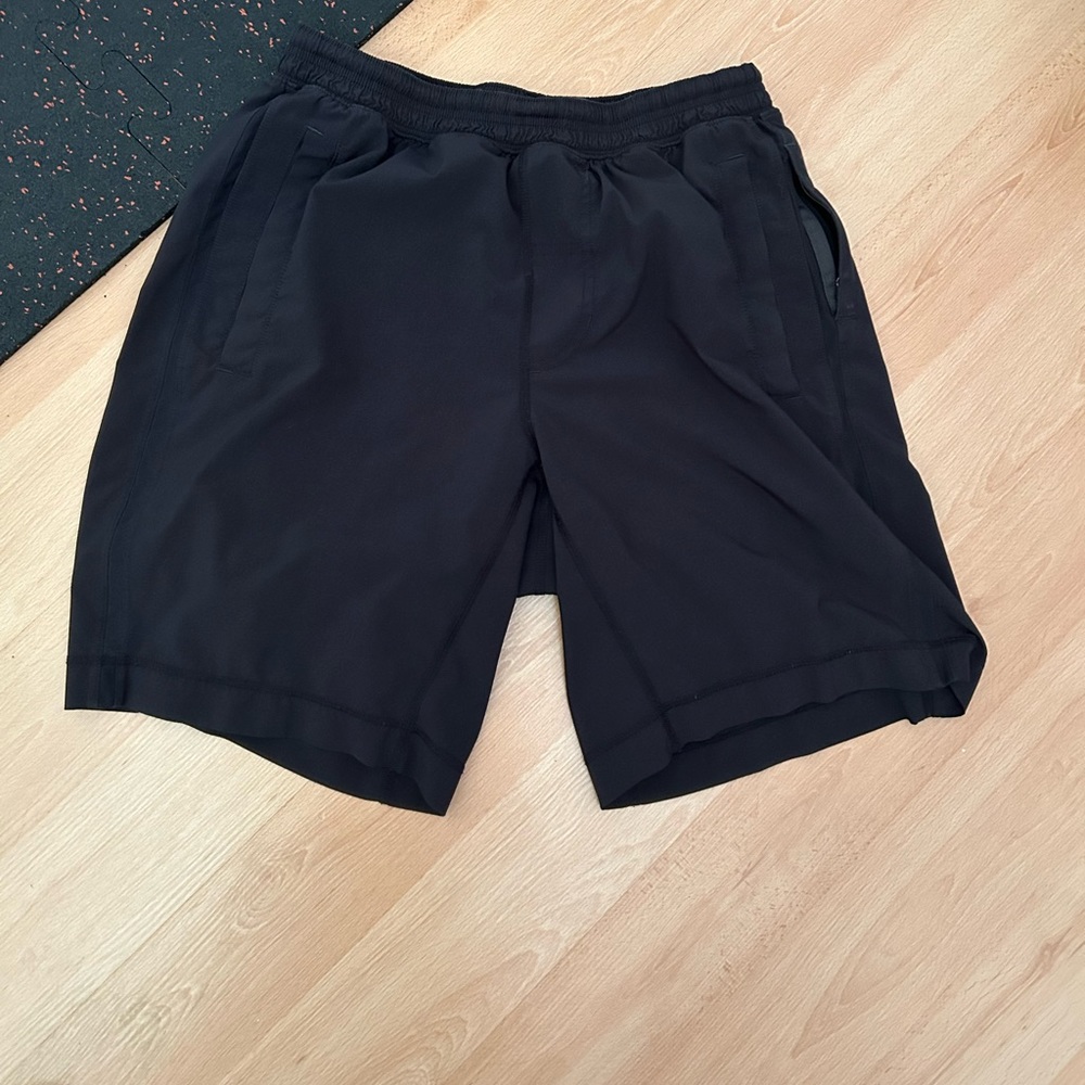 Lululemon men's pace breaker short 9" lined M